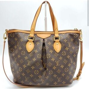 ⭐️SOLD⭐️ Louis Vuitton Palermo PM Monogram Crossbody bag